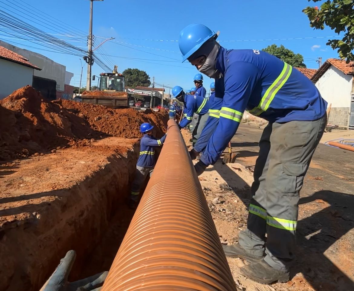 Obras de esgotamento sanitário da Águas de Teresina levam melhorias para o Dirceu