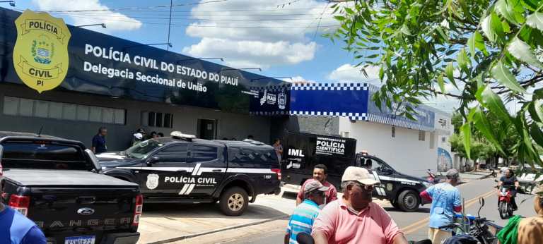 Homem é encontrado morto na delegacia de União