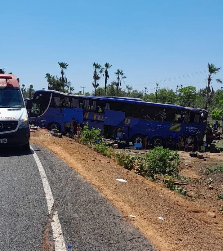 Polícia investiga causas do acidente com ônibus que deixou 34 feridos no Piauí