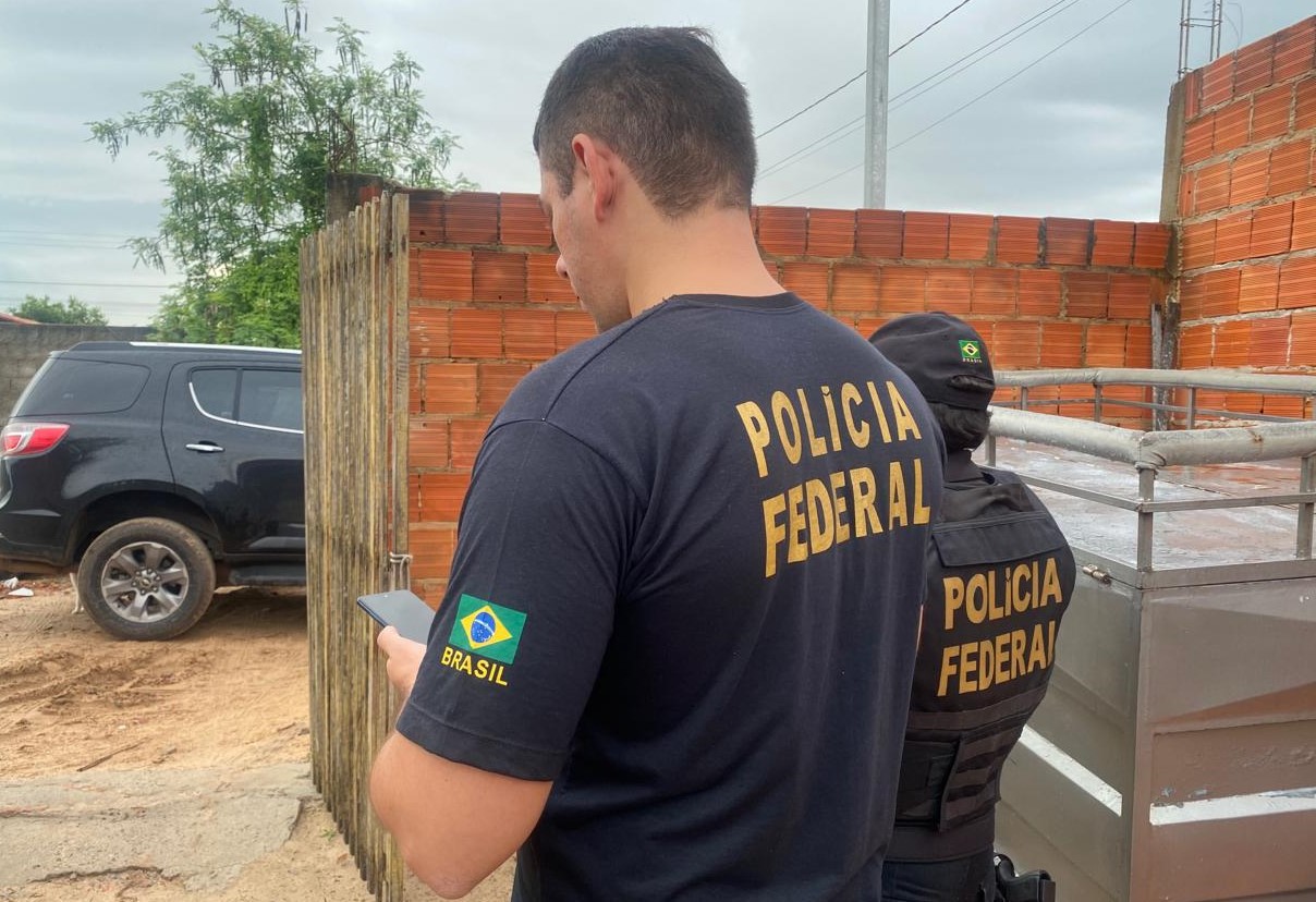 PF investiga compartilhamento de pornografia infantil em grupos de mensagens no Piauí