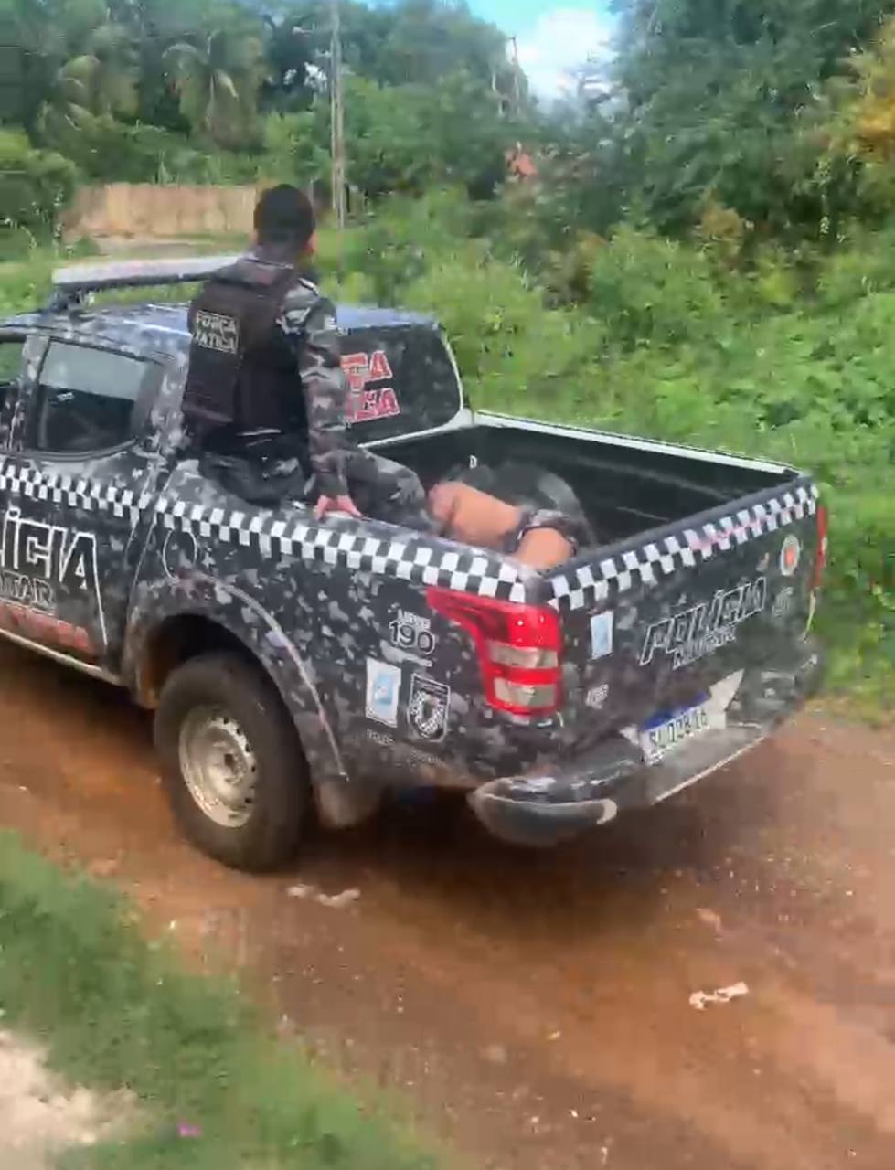 Foragido morre após perseguição e trocar tiros com a PM no Piauí