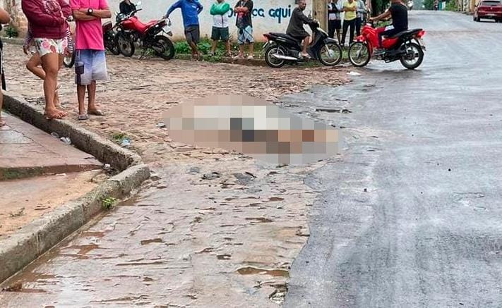 Homem é baleado em oficina, corre e morre no meio de rua no Piauí