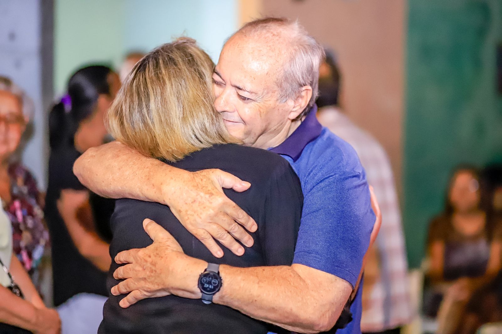 Pesquisa mostra que Silvio Mendes venceria no 1º turno no confronto direto em Teresina