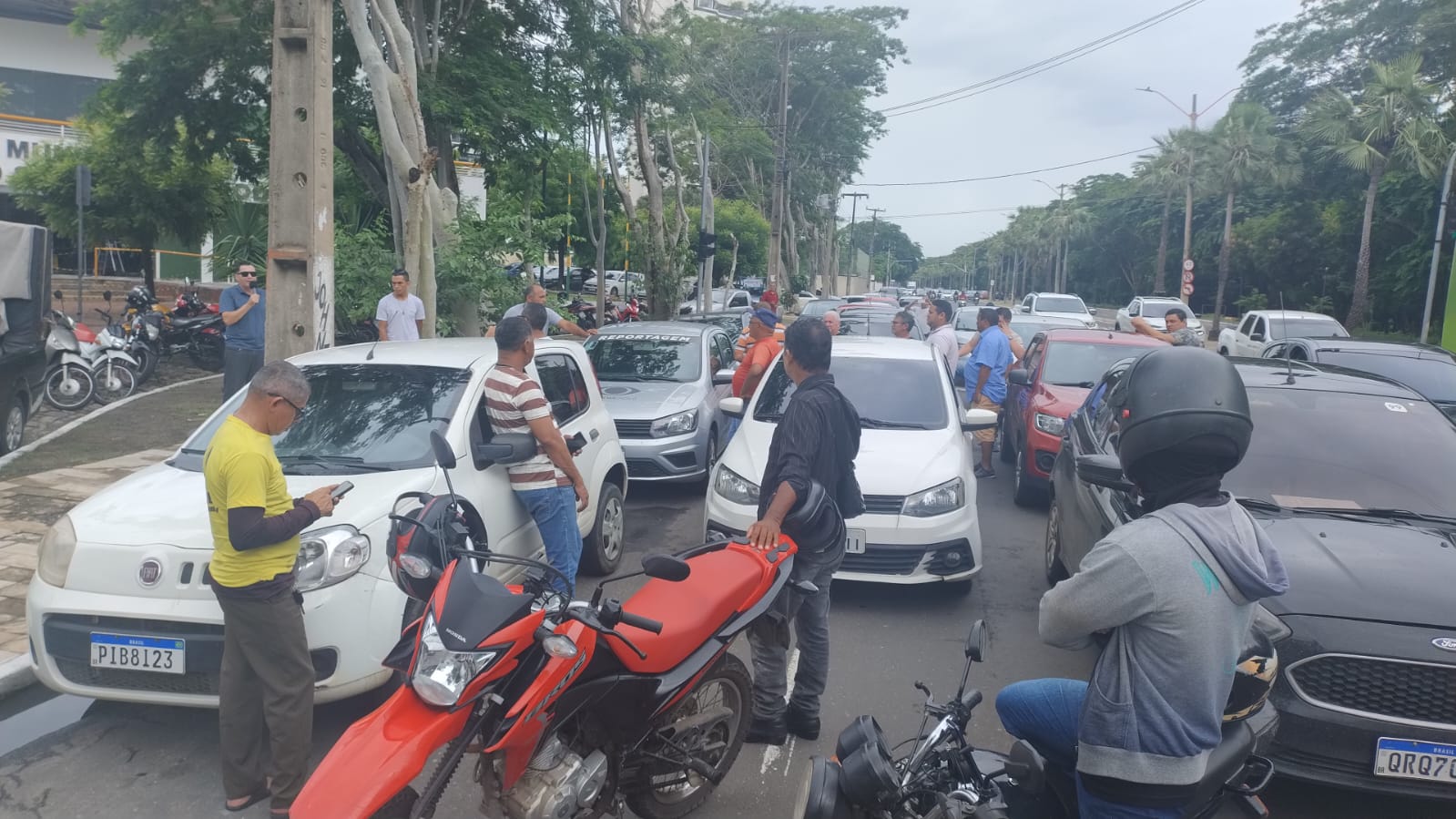 ‘Motoristas de aplicativo’ fazem protesto em Teresina contra PL criado pelo presidente Lula