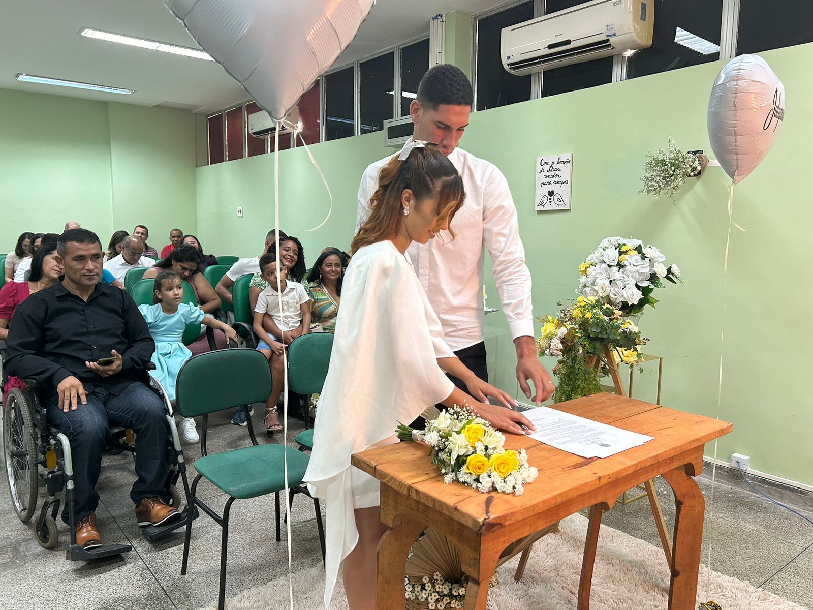 Casamento é realizado no HUT para presença de paciente