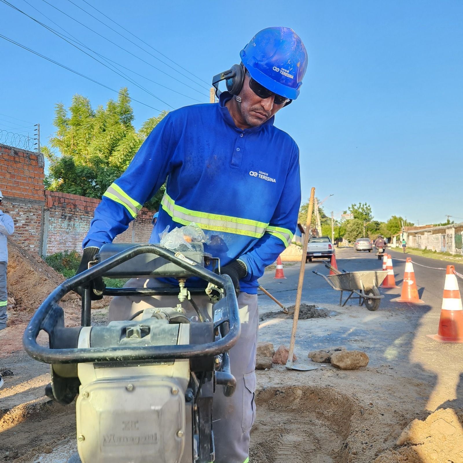 Obras de esgotamento sanitário avançam no Centro de Teresina