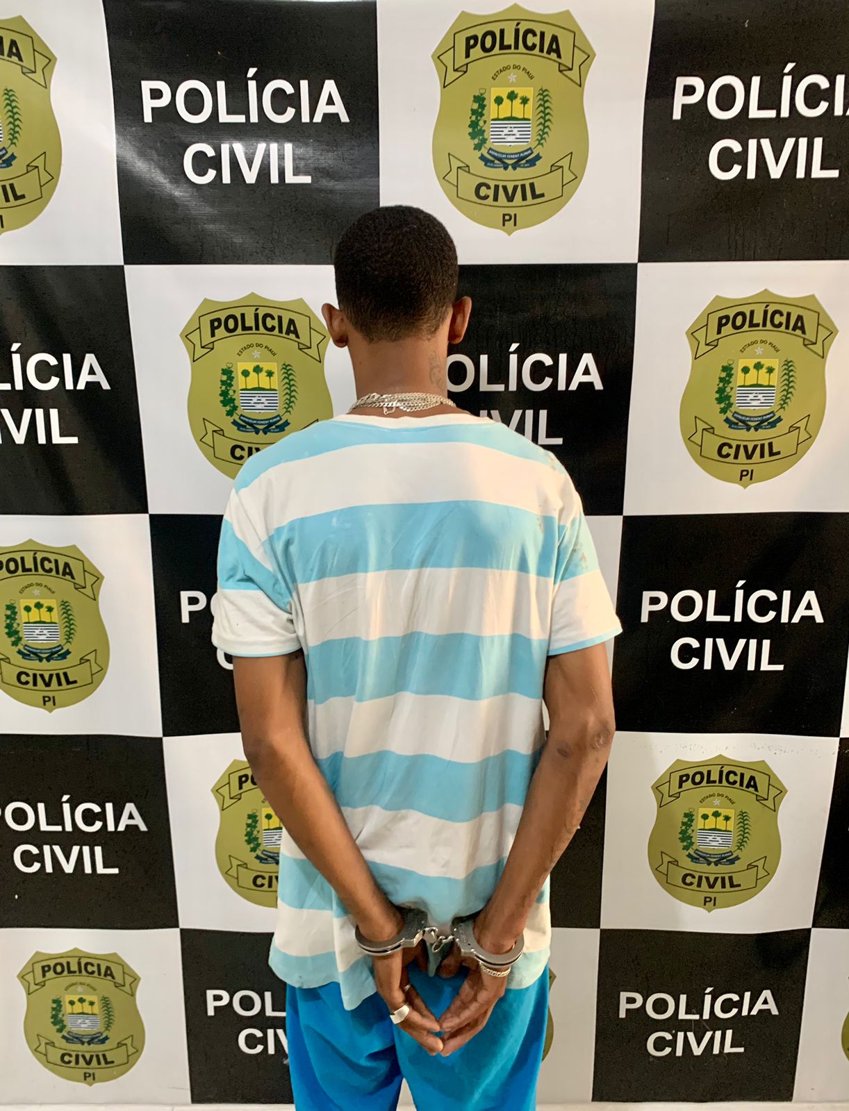 Polícia Civil prende homem em flagrante pelo crime de tráfico de drogas em Oeiras