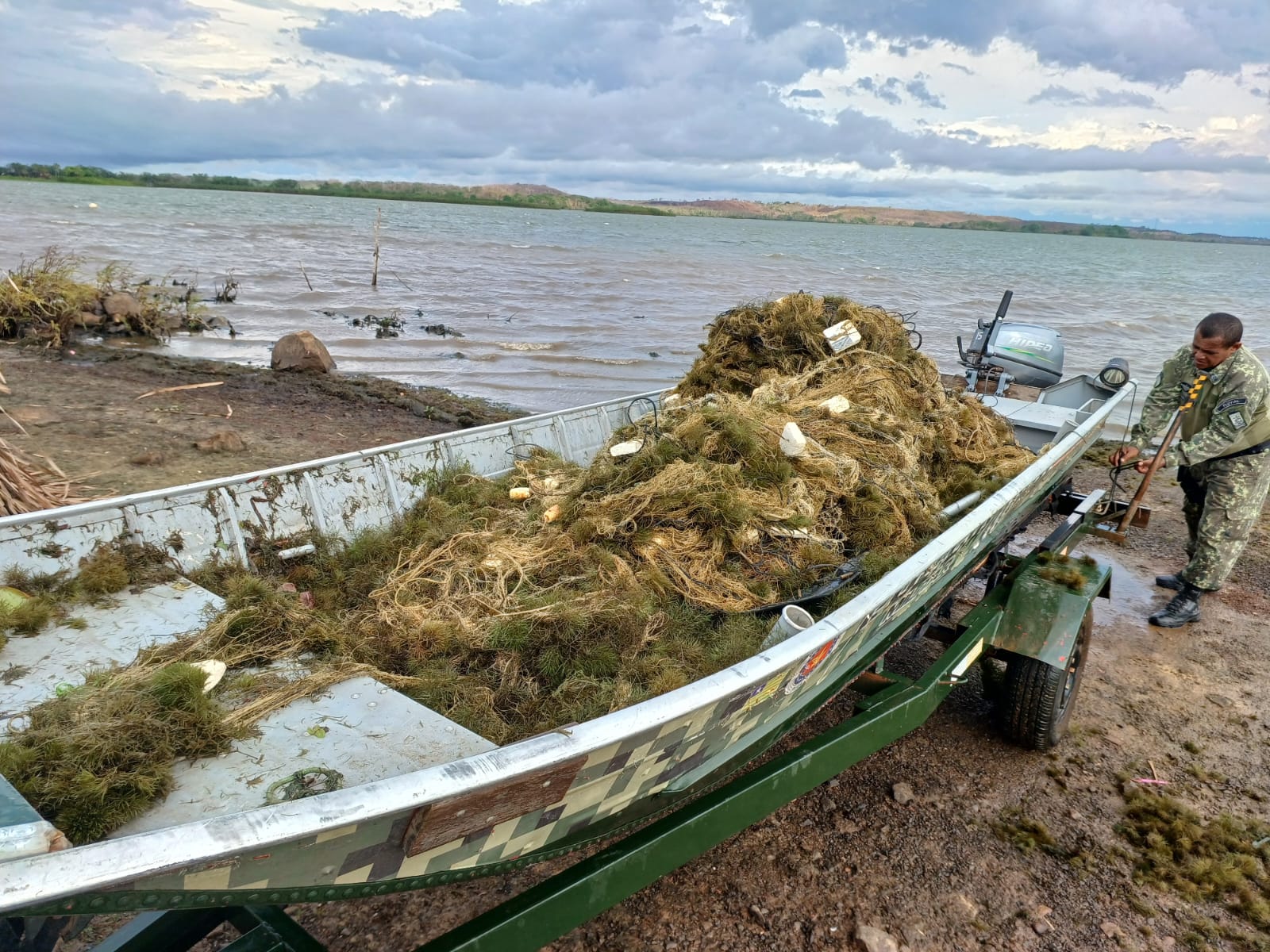 SEMARH faz apreensão de quatro mil metros de rede de pesca ilegal no Piauí