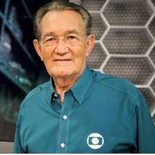 Léo Batista, a ‘voz marcante’ do jornalismo brasileiro, morre no Rio aos 92 anos